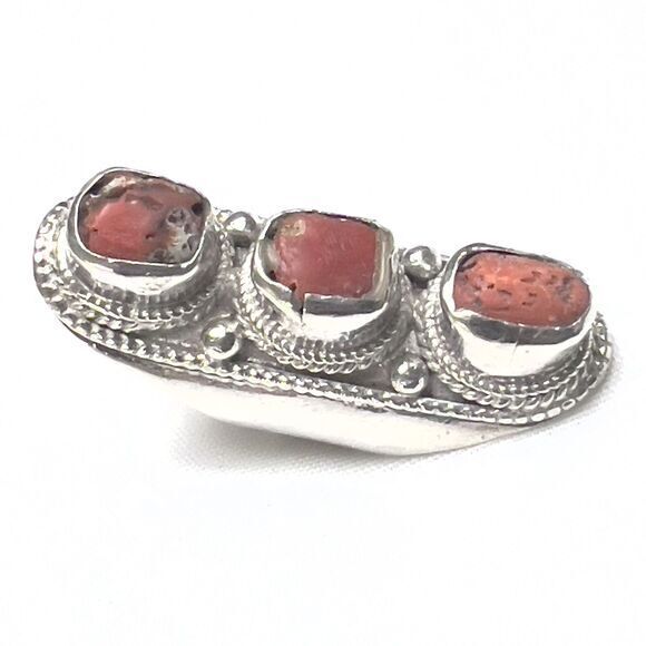 Antique Sterling Silver Red Coral Large Three Stone Saddle Ring Size 6.5 Boho - Picture 2 of 9